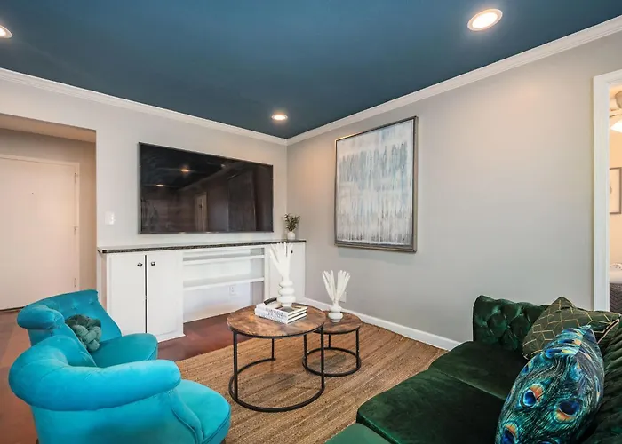 City View Newly Renovated 3 Beds With Free Parking Lm2209