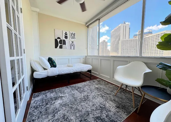 City View Newly Renovated 3 Beds With Free Parking Lm2209