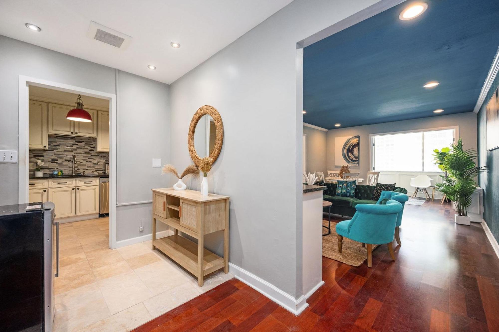 Appartement View Newly Renovated 3 Beds With Free Parking Lm2209 *